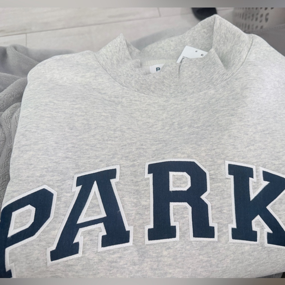 Parke Vintage Mock Neck Sweatshirt - Gray